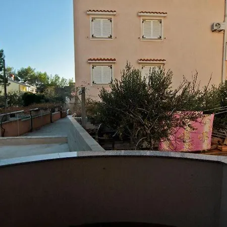 Lägenhetshotell Dubrovnik Two Povljana
